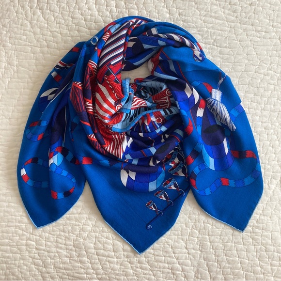 Hermes Point d’Orgue Cashmere Silk Shawl Scarf - Picture 12 of 16